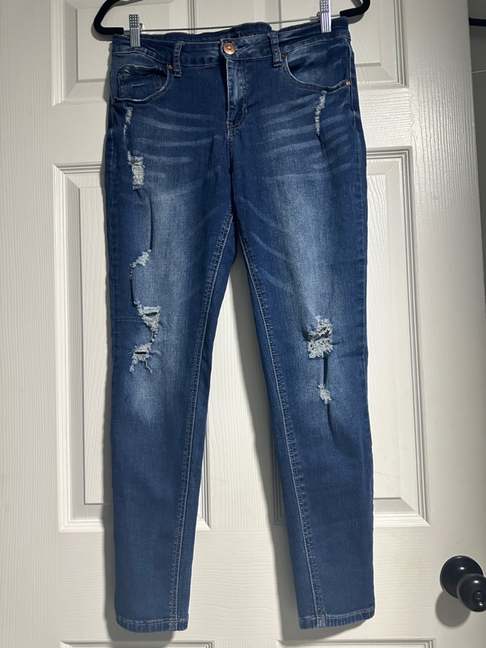 Blue Desire Mid rise Skinny Distressed Dark Blue Women’s Jeans
